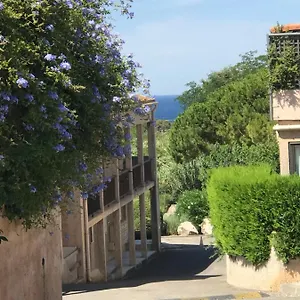 2 Adultes 2 Enfants Sur à 800m De La Sanary-sur-Mer